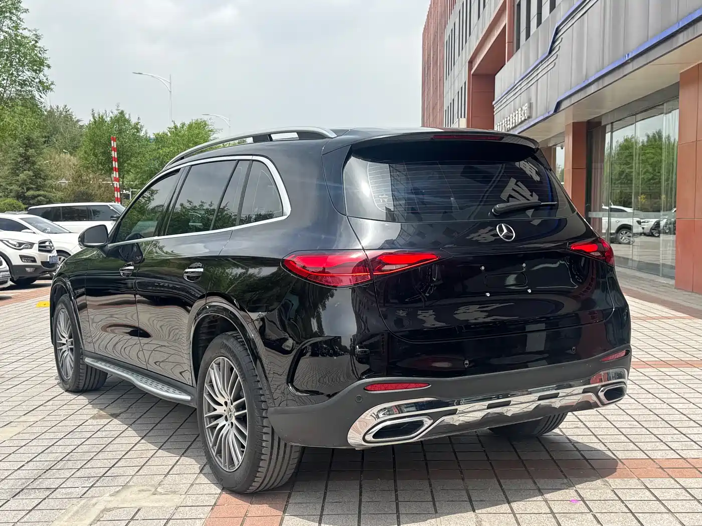 Mercedes-Benz GLC 2025 GLC 300 L 4MATIC Dynamic 5-seater фото 15