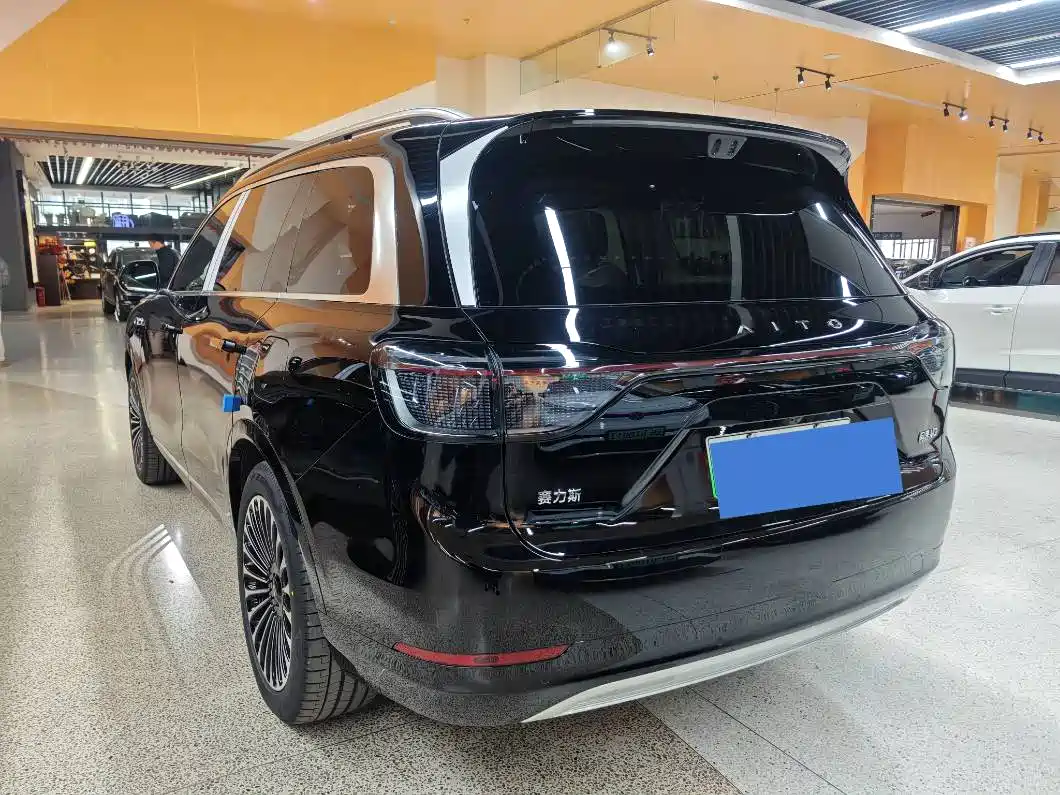 AITO Wenjie AITO M9 2025 Extended Range Ultra 52kWh 6-Seater фото 6