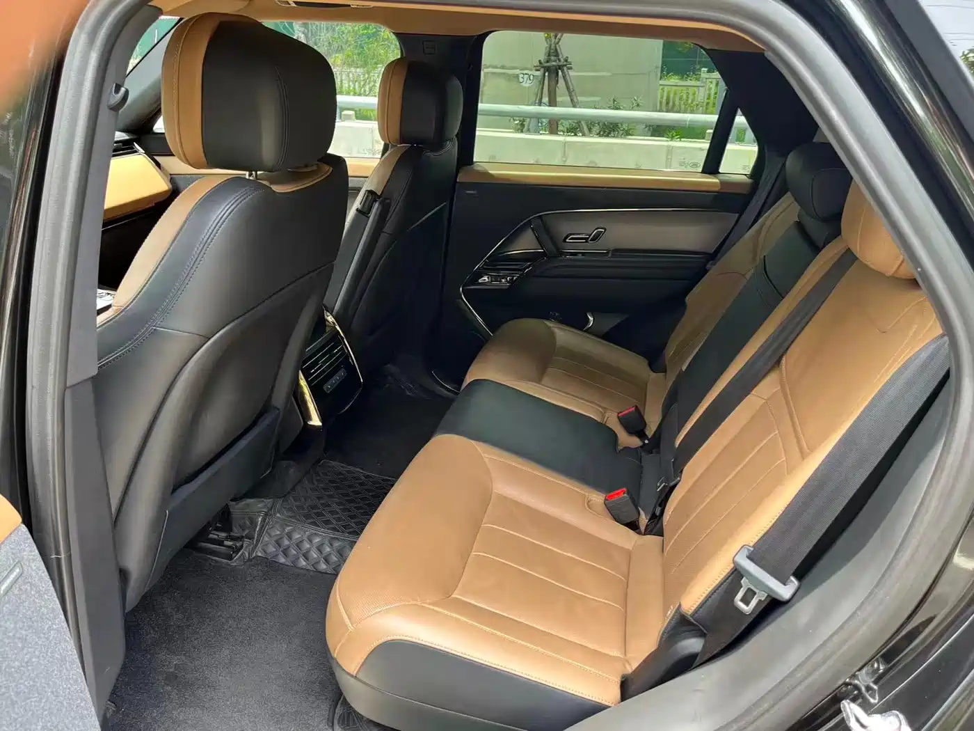 Land Rover Range Rover Sport 2023 400PS Dynamic SE фото 4