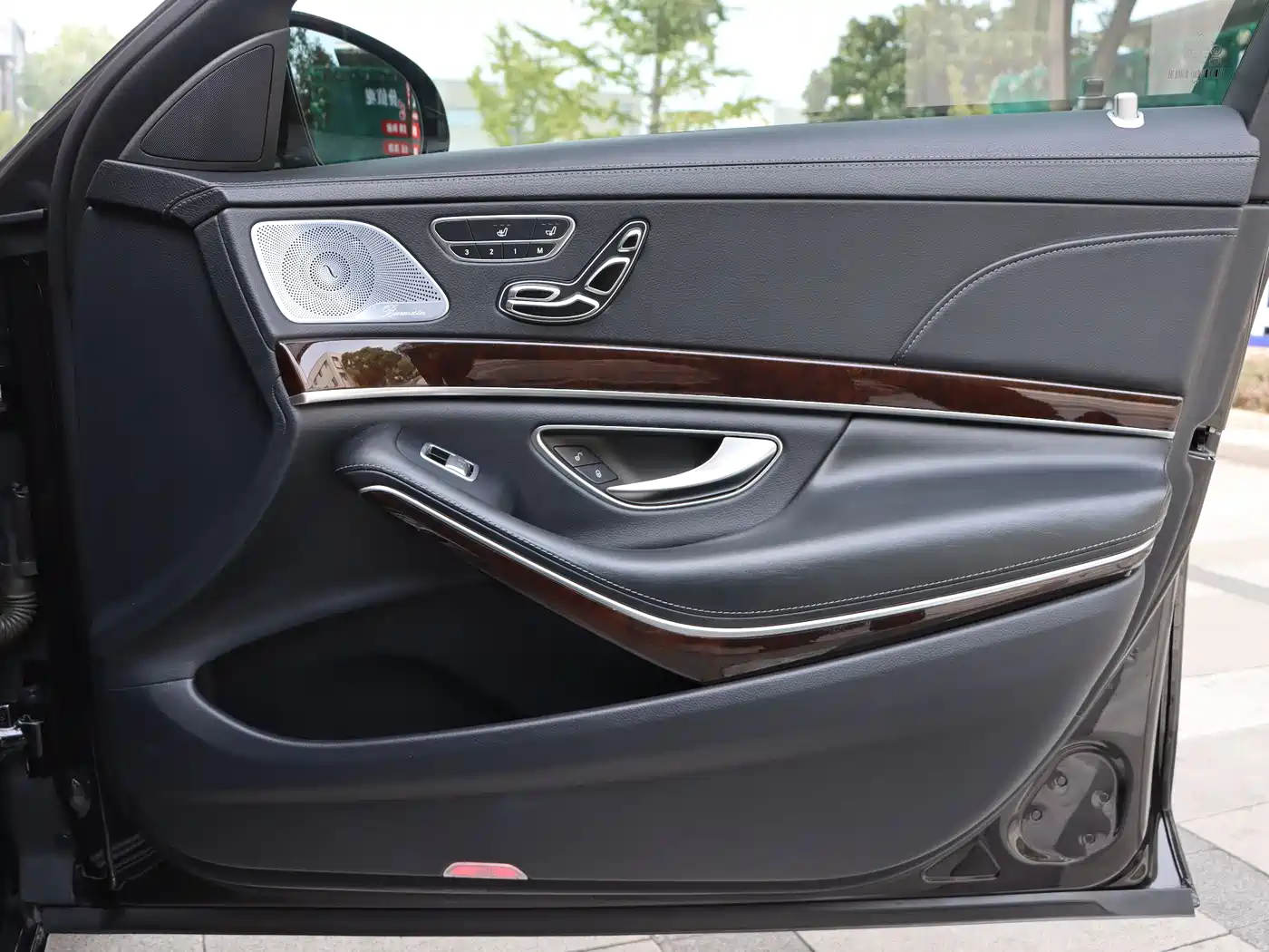 Mercedes-Benz Maybach S-Class 2020 S 450 4MATIC Collector's Edition фото 22