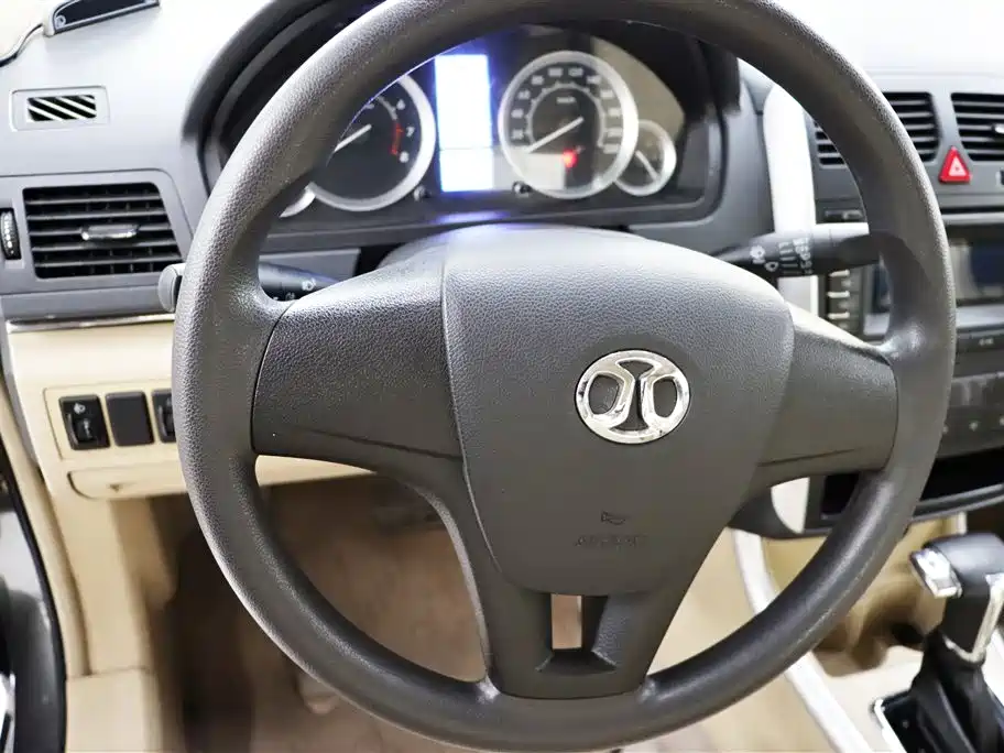 BAIC E-Series 2014 2013 Sedan 1.5L Automatic Letian Edition