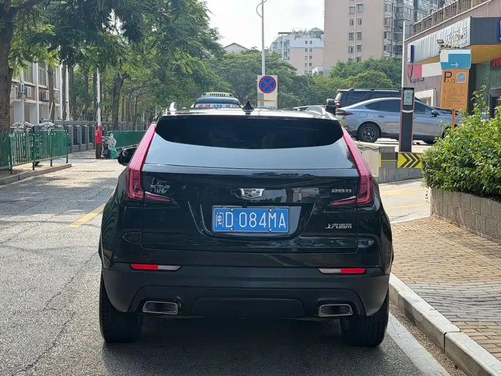 Cadillac XT4 2019 2018 28T 2WD Luxury Sport Type