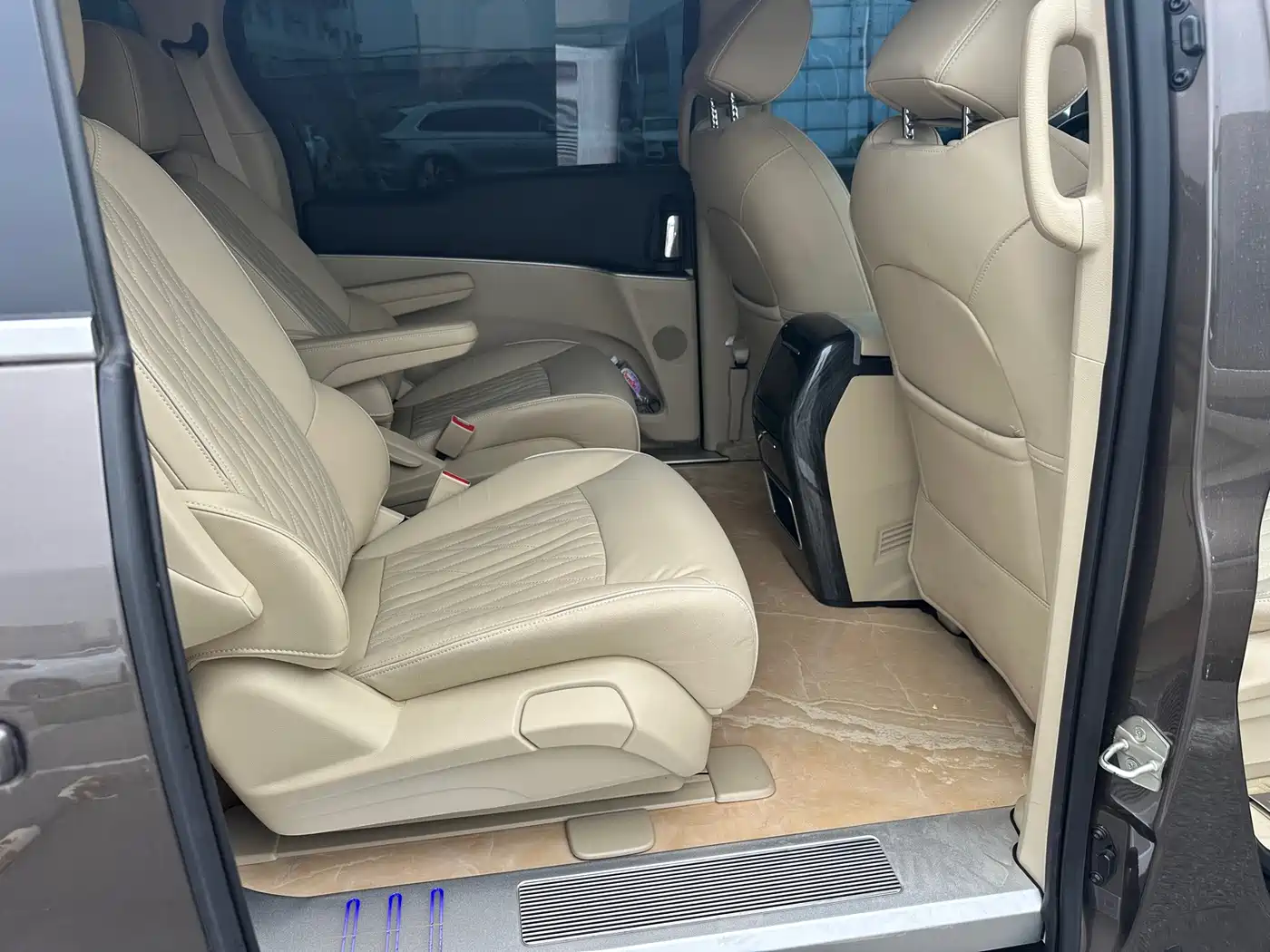 Buick GL8 2023 Land Business Class 652T Luxury фото 9