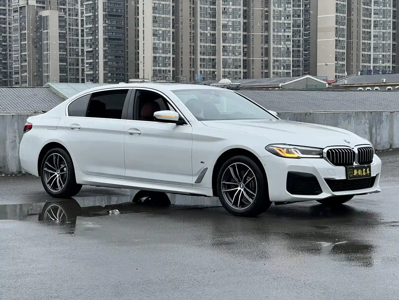 BMW 5 Series 2022 Model Second Facelift 525Li M Sport Package фото 3