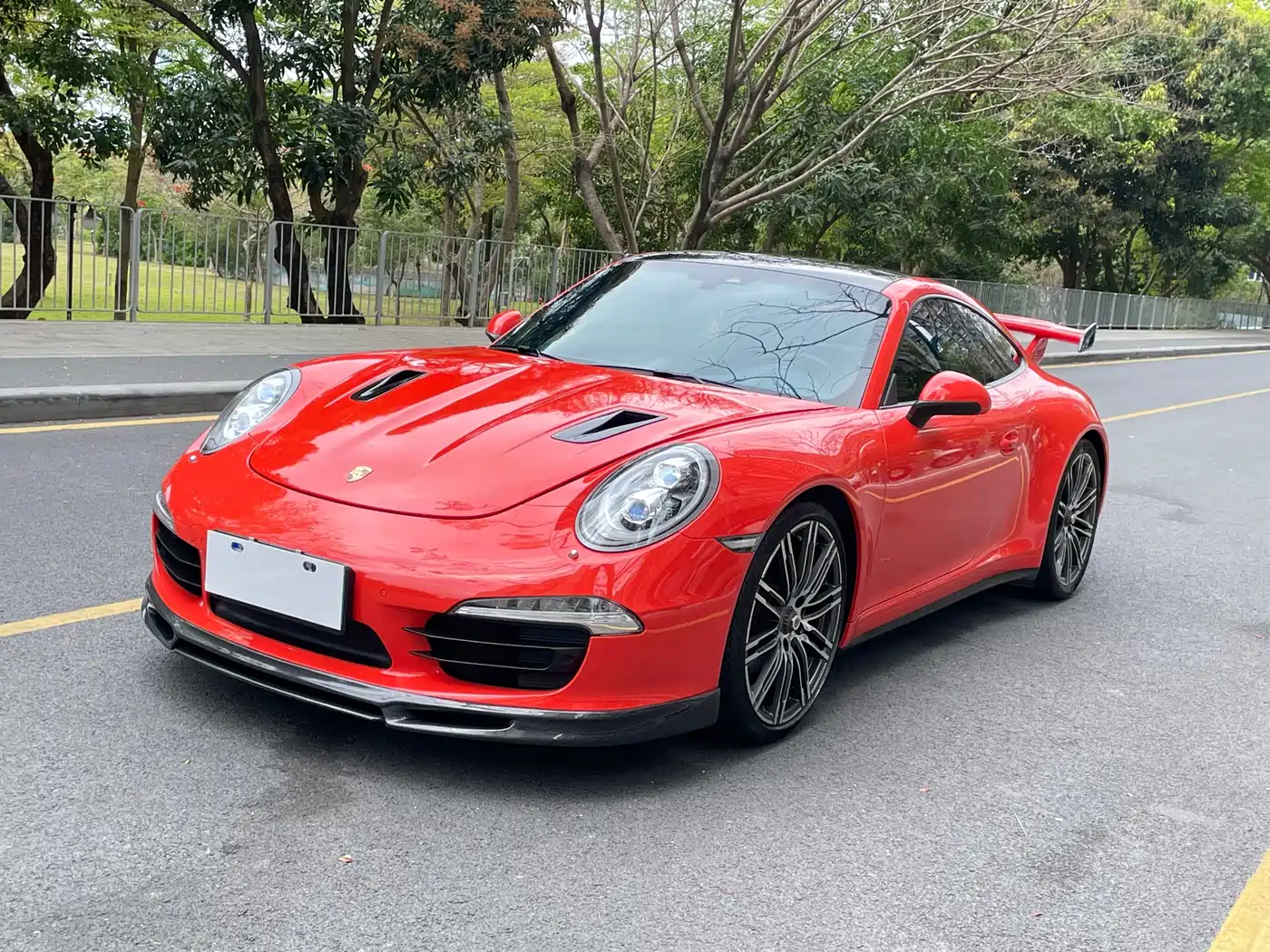 Porsche 911 2015 Carrera 4 3.4L Style Edition