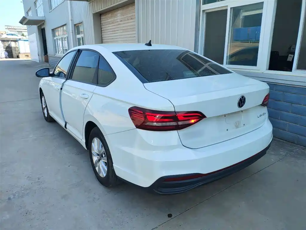 Volkswagen Lavida 2024 Model 1.5L Automatic Delight Edition фото 5