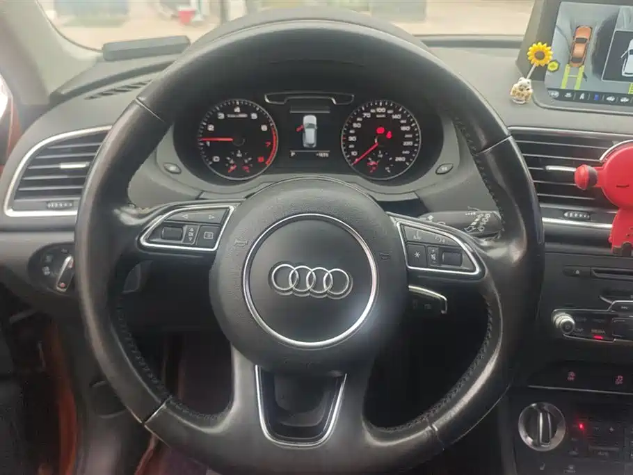Audi Q3 2015 35 TFSI quattro Technology фото 15