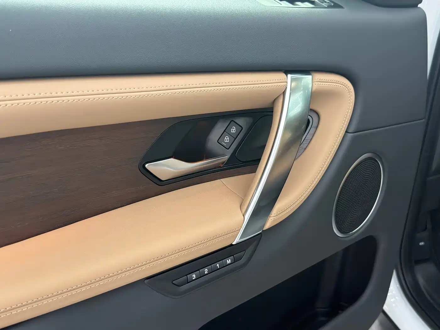Land Rover Discovery Sport 2024 Performance Technology Edition фото 22