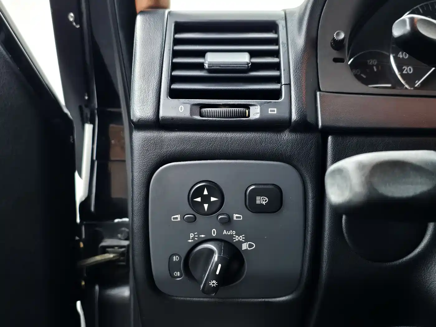 Mercedes-Benz G-Class 2004 G 500 фото 12