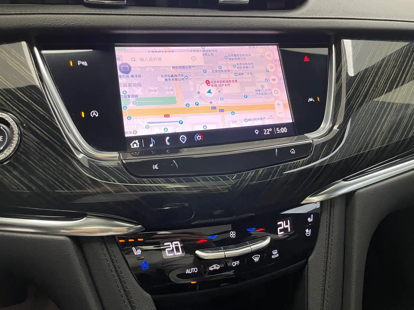 Cadillac XT6 2022 2.0T 7-Seater 4WD Luxury Edition фото 12