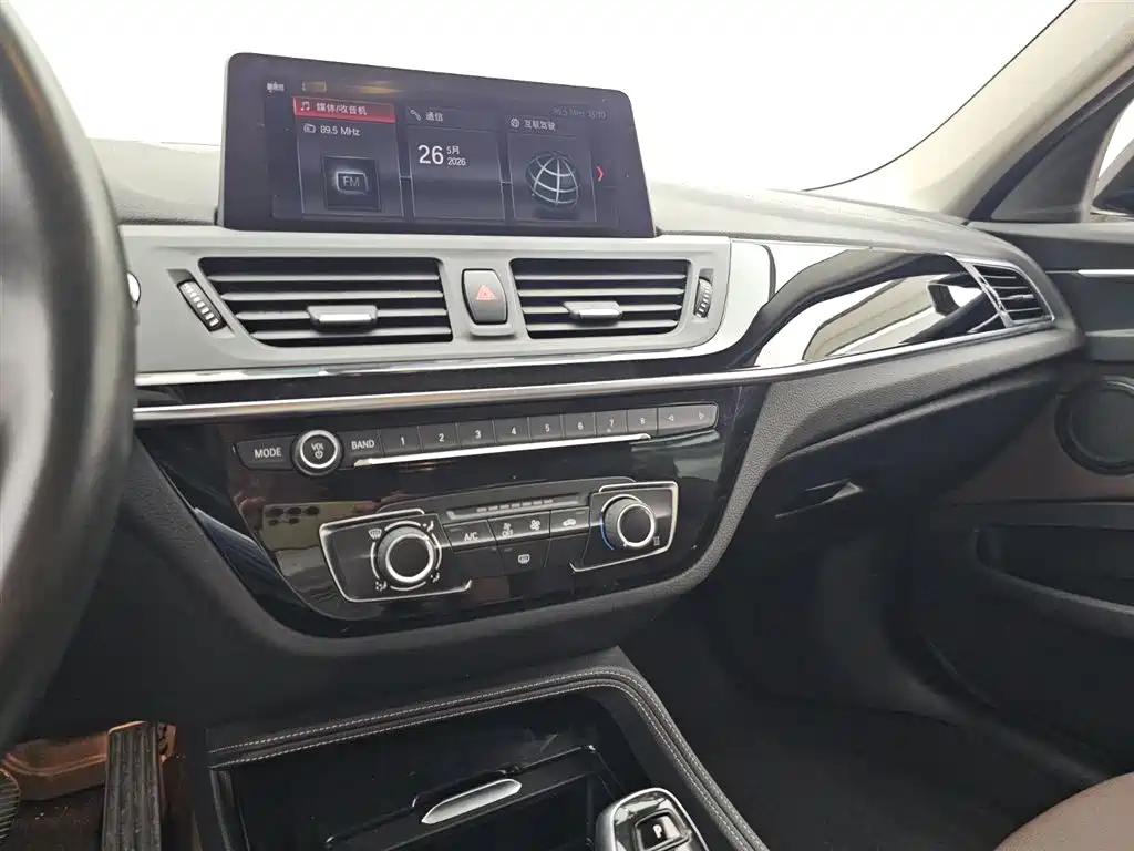 BMW 1 Series 2020 Model 120i M Sport Package фото 11