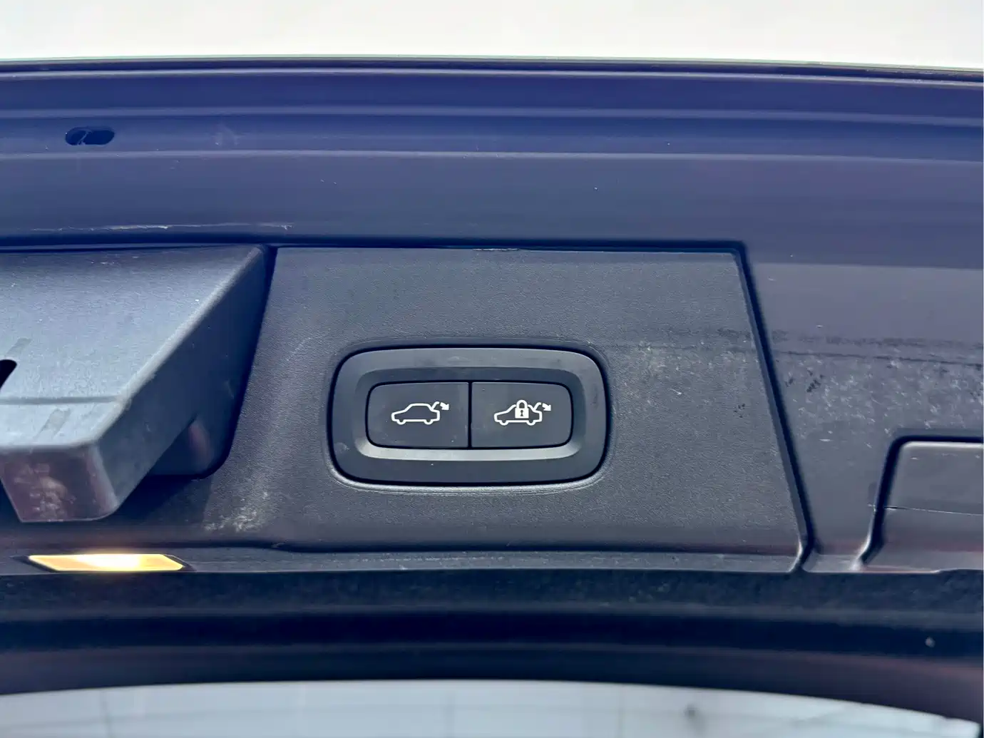 Фото 23 - Volvo V90