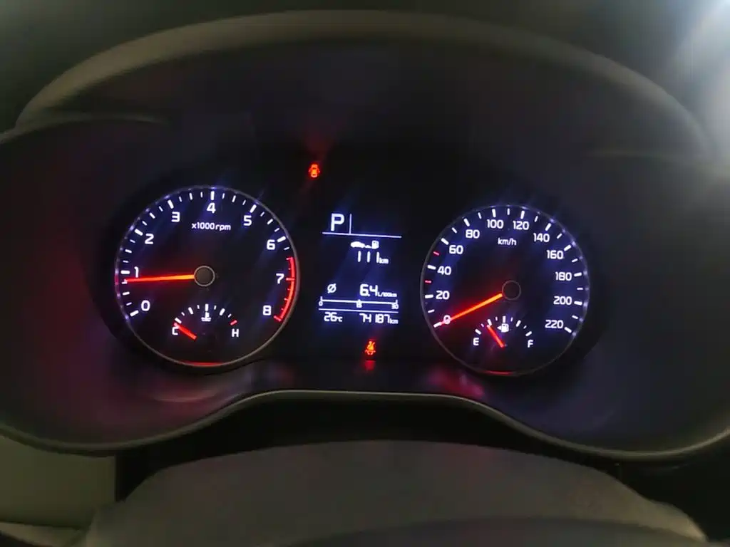 Kia K2 2018 2017 Sedan 1.4L AT 15th Anniversary Special Edition GLS