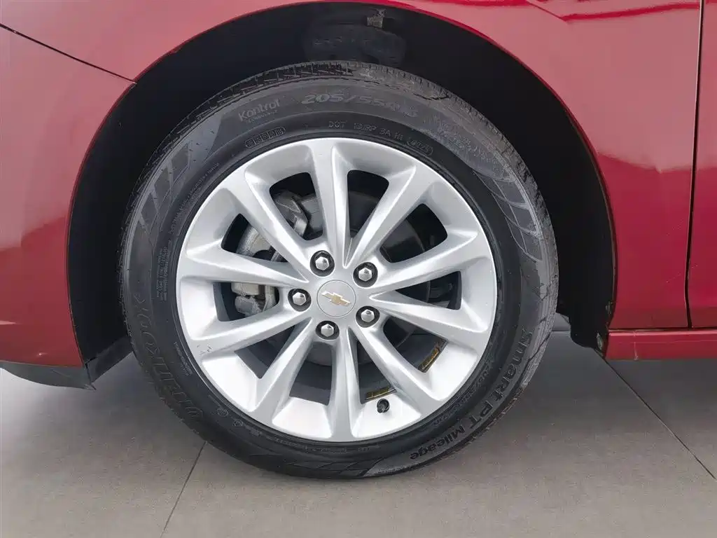 Chevrolet Cruze 2018 320 Automatic Pioneer Sunroof Edition фото 17