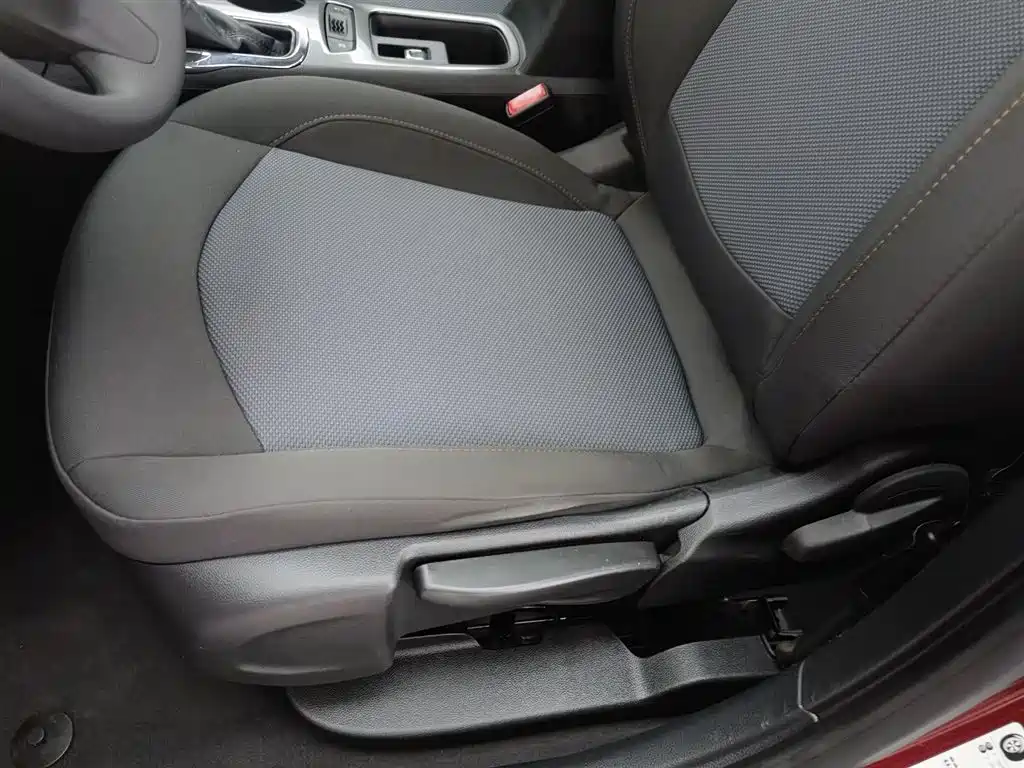Chevrolet Cruze 2018 320 Automatic Pioneer Sunroof Edition фото 20