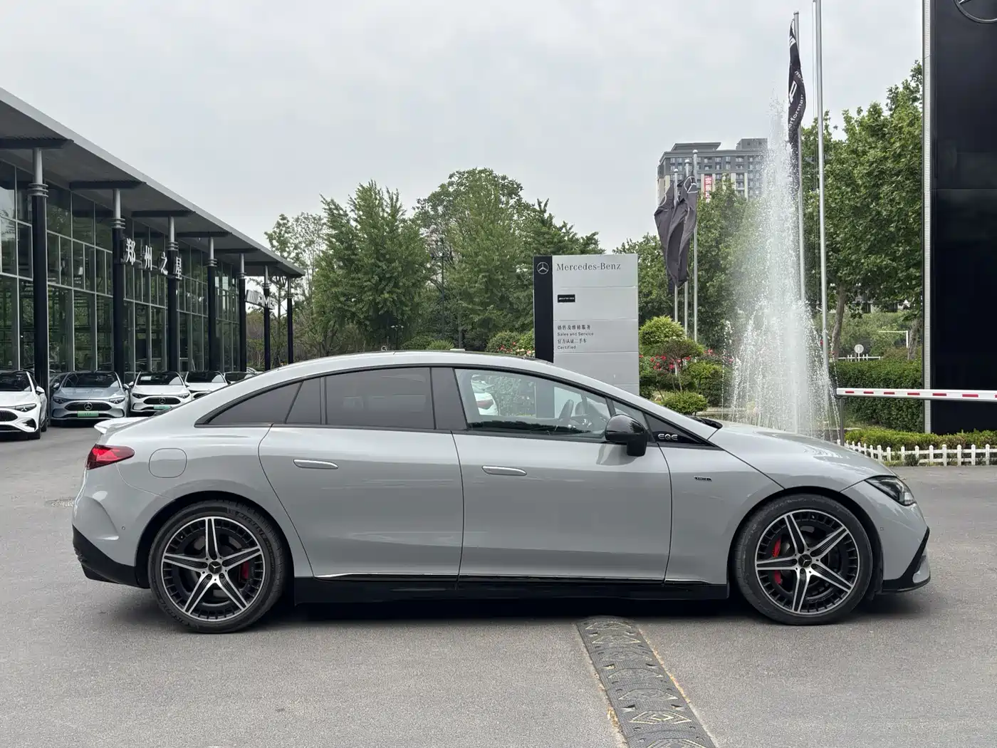 Mercedes-Benz EQE AMG 2023 AMG EQE 53 4MATIC+ фото 3