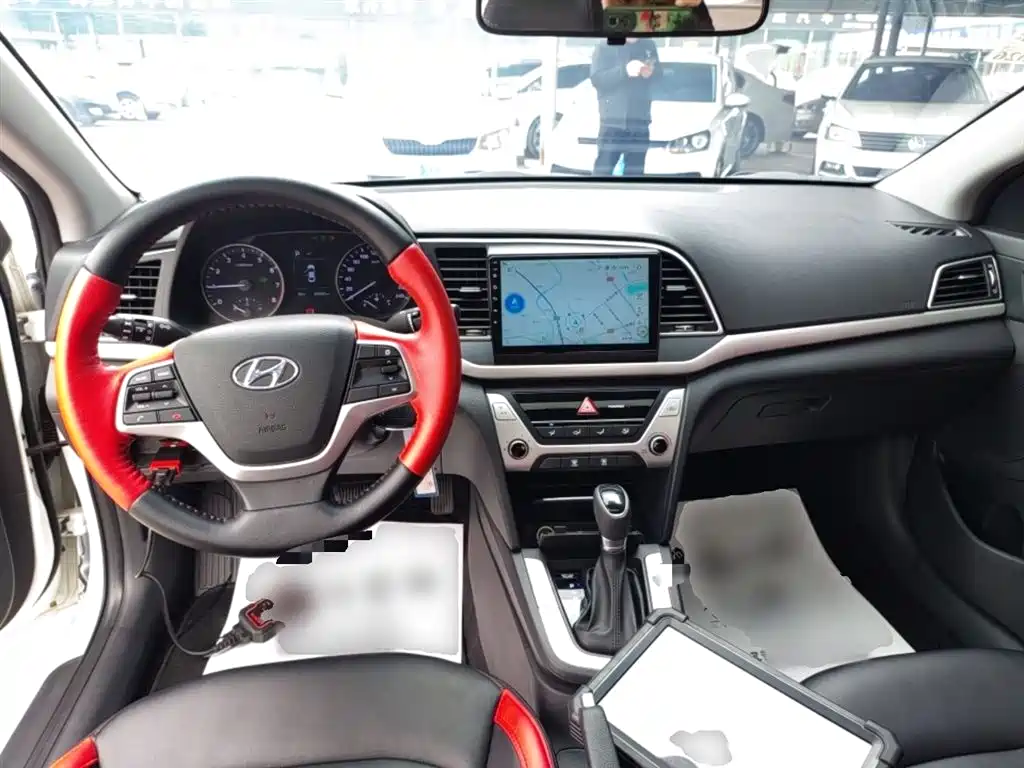 Hyundai Elantra 2016 Model 1.6L Automatic Smart Elite фото 10
