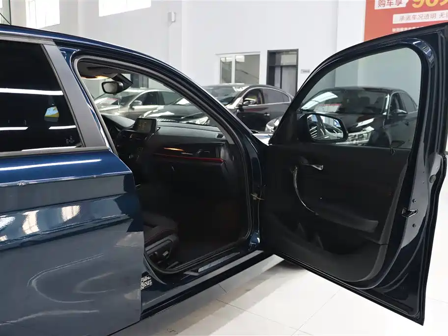 BMW 1 Series (Import) 2013 Facelift 118i Sport Model фото 18