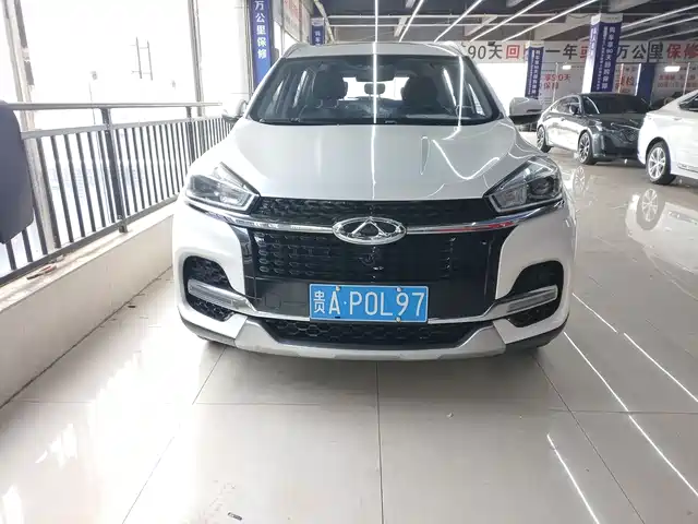 CHERY TIGGO 8