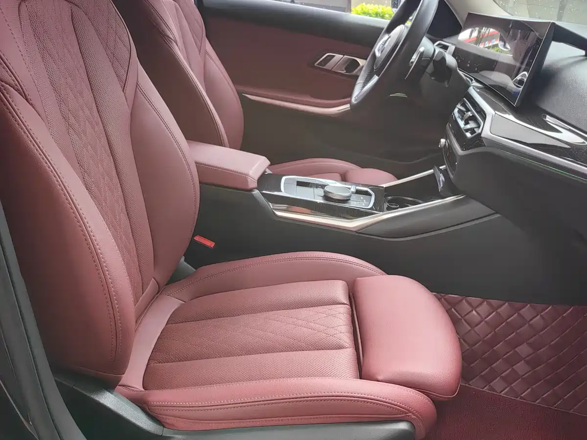 BMW 3 Series 2023 325Li M Sport Package фото 17