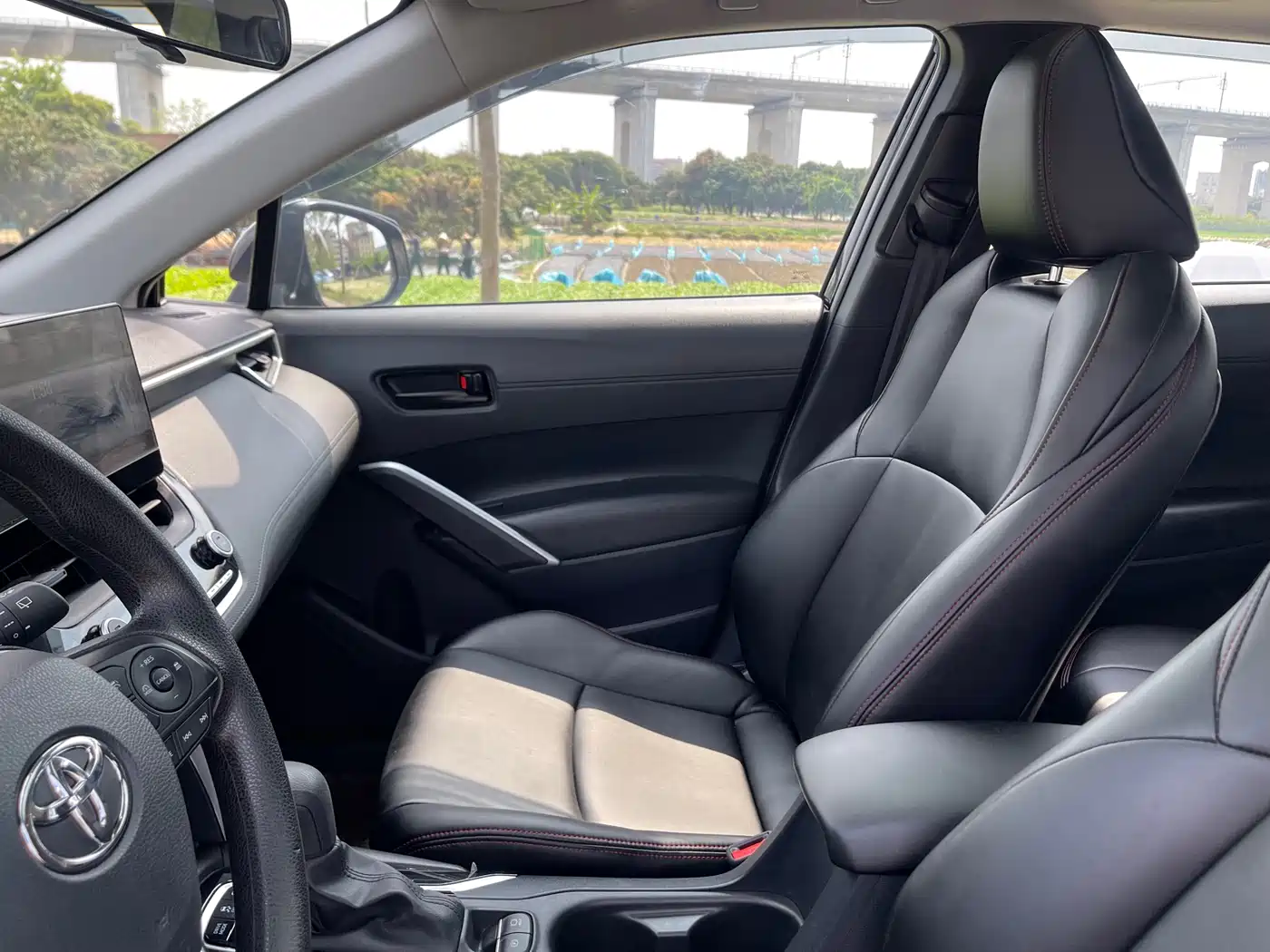 Toyota Frontlander 2024 2.0L Smart Hybrid Dual Engine Leading Edition фото 19