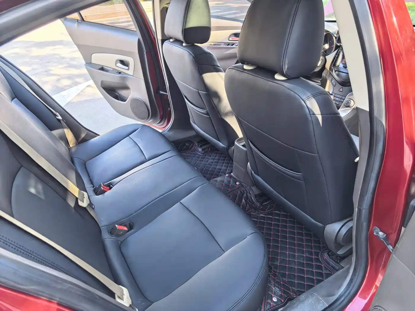 Chevrolet Cruze 2015 1.5L Classic SE AT фото 14