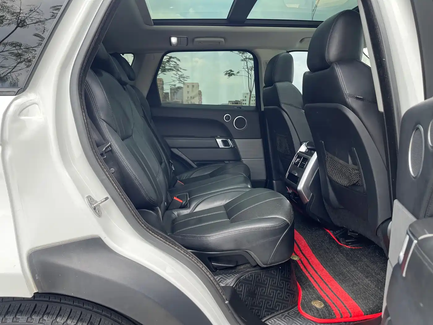 Land Rover Range Rover Sport 2017 3.0 SC V6 SE фото 15