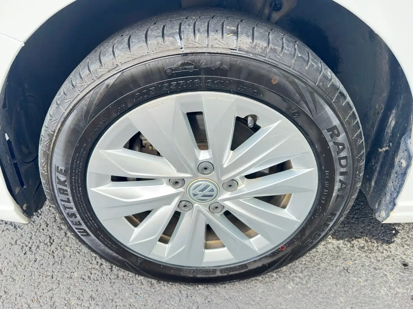 Volkswagen Lavida 2018 Hatchback 200TSI DSG Comfort Edition China V фото 23