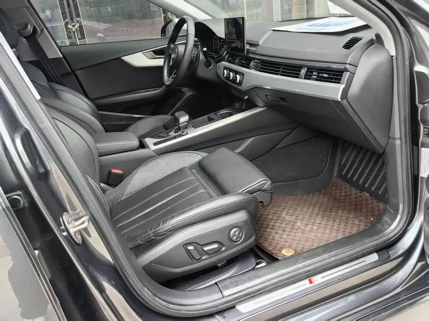 Audi A4L 2020 40 TFSI Fashion Dynamic Edition фото 10
