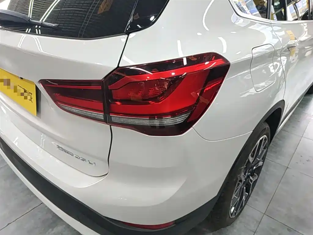 BMW X1 2022 xDrive25Li Premium фото 8