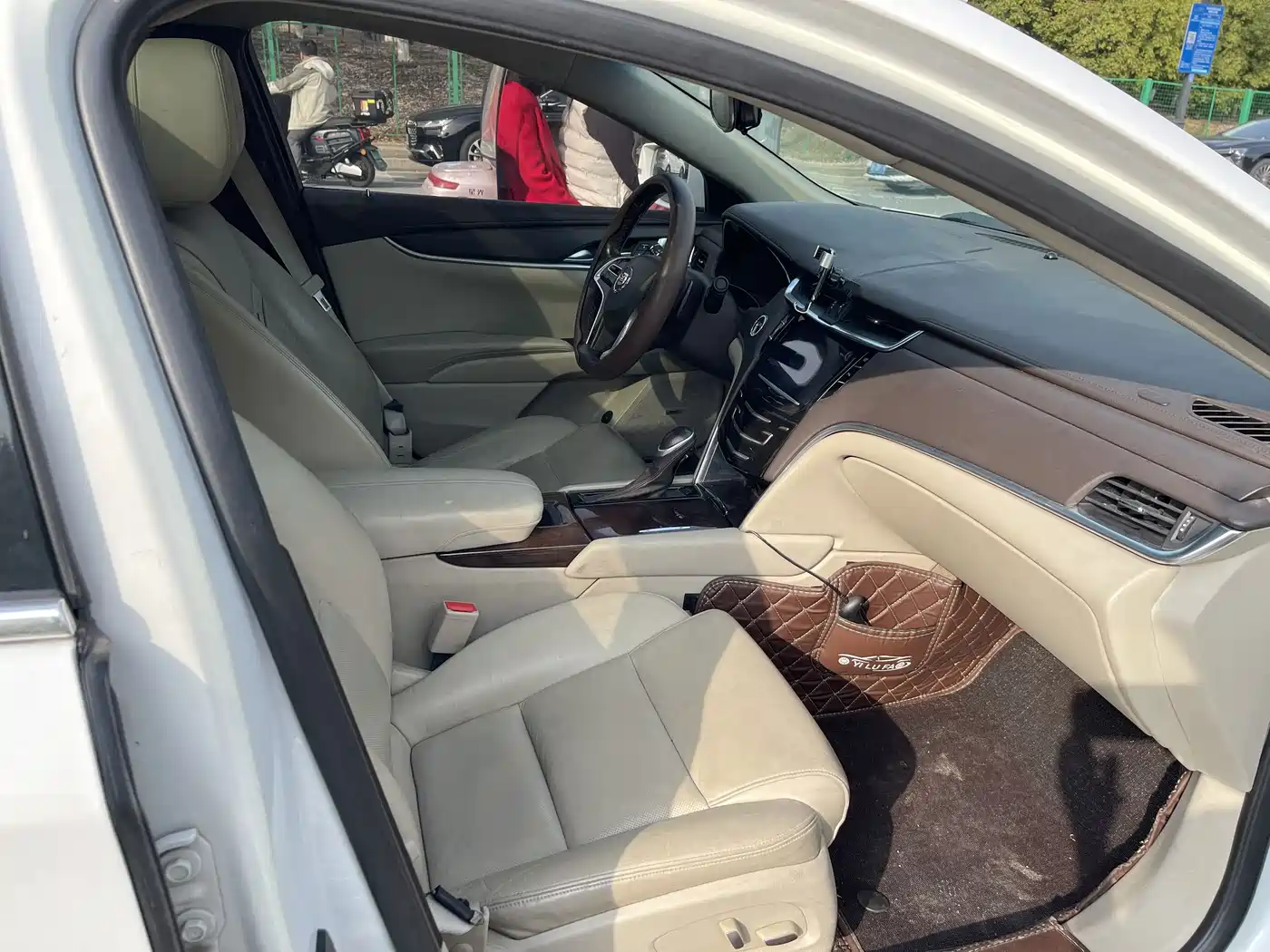Cadillac XTS 2013 28T Luxury фото 7
