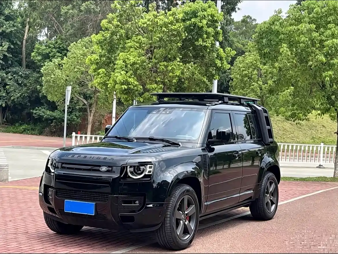 Land Rover Defender 2024 110 3.0T P400 XS