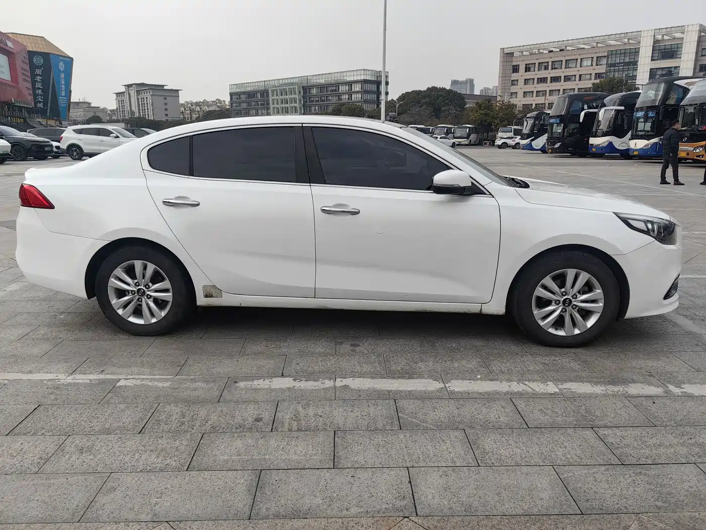 Kia K4 2014 1.8L Automatic GLS фото 4