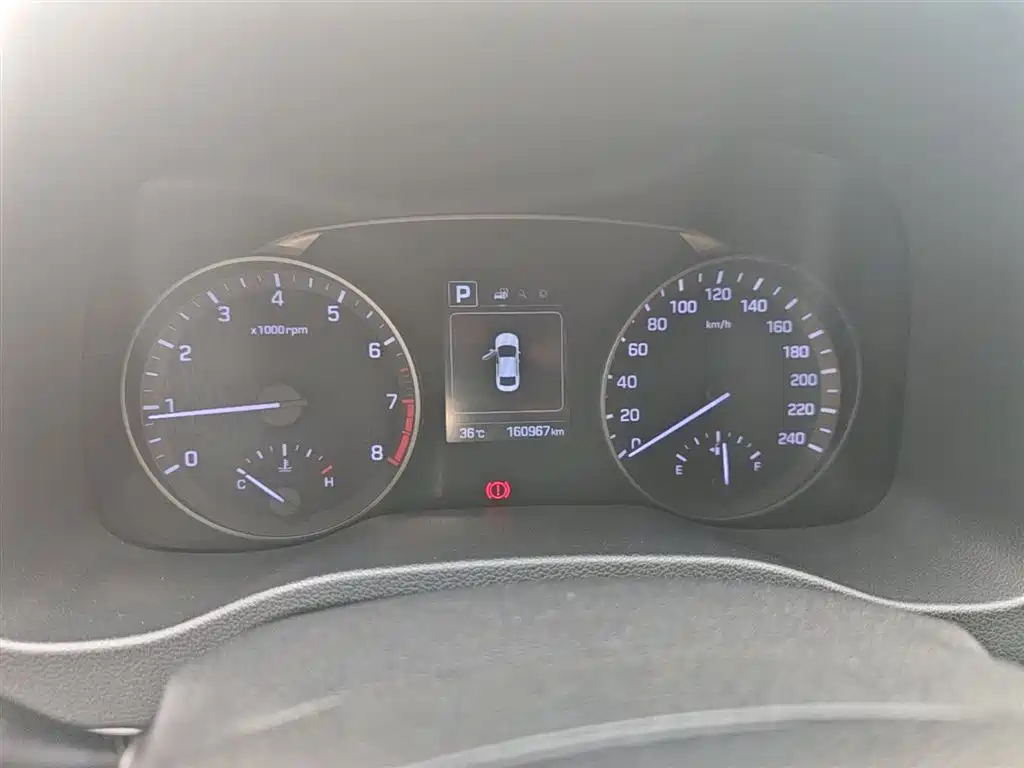 Hyundai Elantra 2016 Model 1.6L Automatic Smart Elite фото 12
