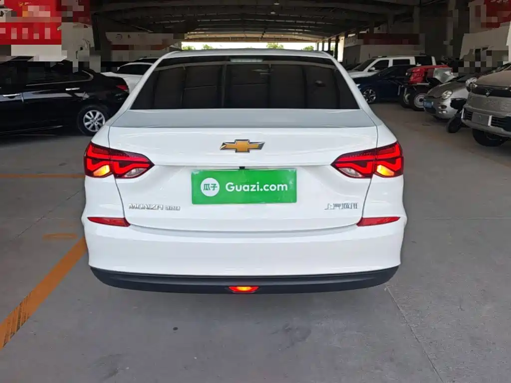 CHEVROLET CRUZE