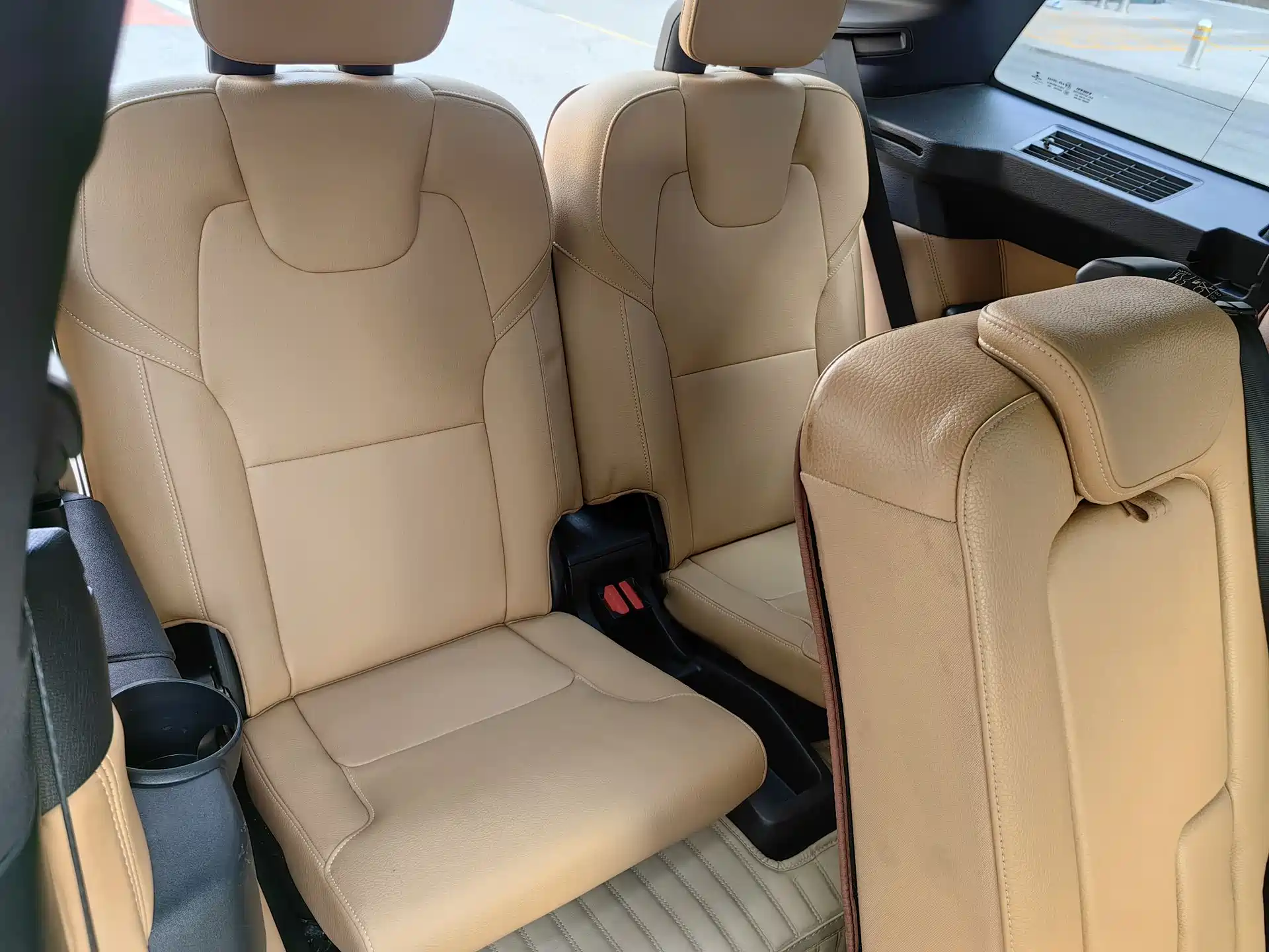 Photo 12 - Volvo XC90