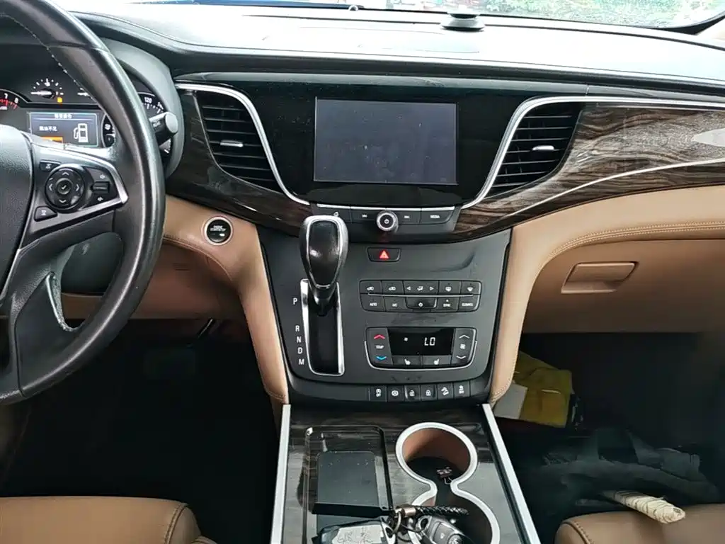 Buick GL8 2018 ES 28T Premium Type China VI фото 13