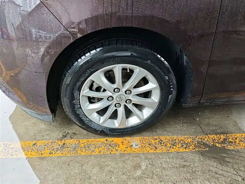 Buick GL8 2018 ES 28T Premium Type China VI фото 23