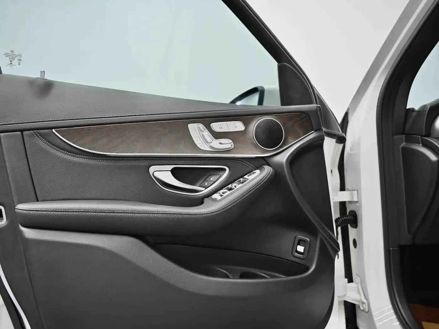 Mercedes-Benz GLC 2020 Facelift GLC 300 L 4MATIC Dynamic фото 25