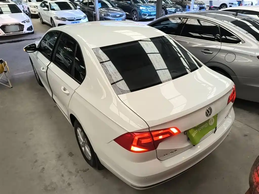 Volkswagen Bora 2016 Model 1.6L Manual Fashion фото 5