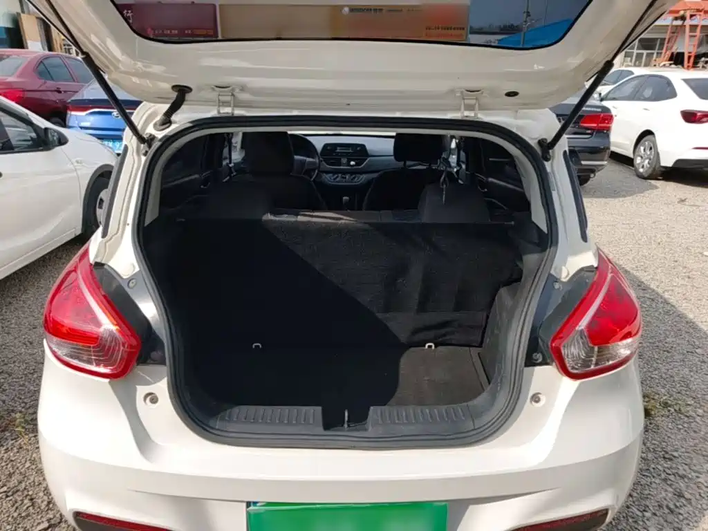 Baojun 310 2016 2016 1.2L Manual Value Edition