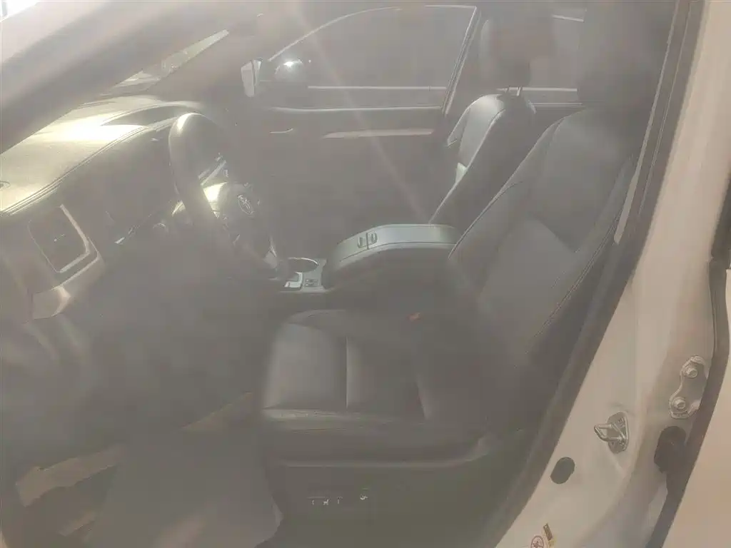 Toyota Highlander 2017 2.0T 4WD Premium 7-Seater фото 15