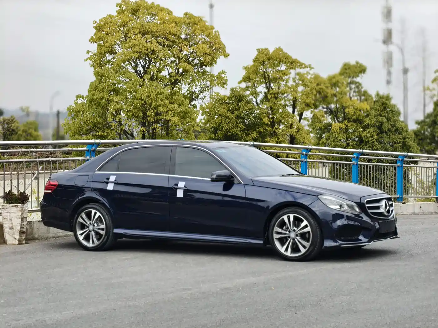 Mercedes-Benz E-Class 2015 E 260 L Luxury фото 3