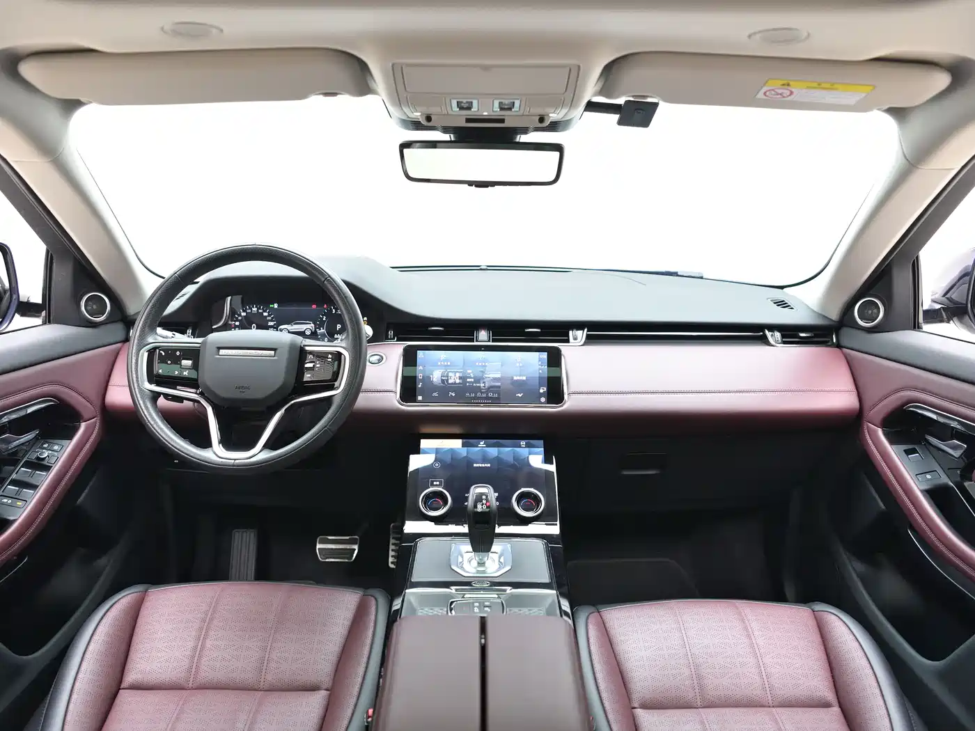 Land Rover Range Rover Evoque 2021 Range Rover Evoque L 249PS R-Dynamic First Edition Launch Edition фото 5