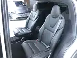 Фото 10 - Tesla Model X
