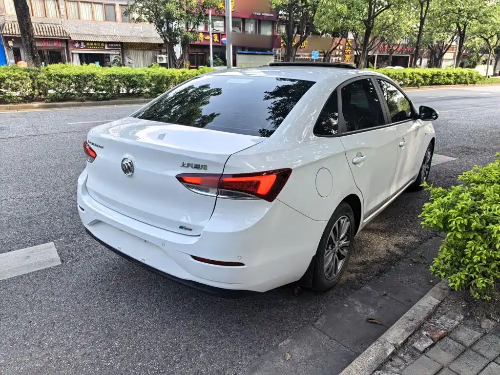 Фото 13 - Buick Excelle