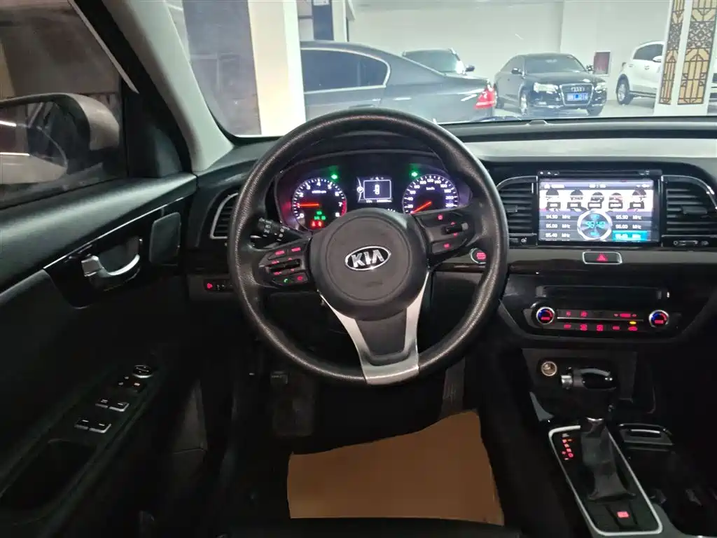 Kia K4 2014 1.8L Automatic GLS фото 7