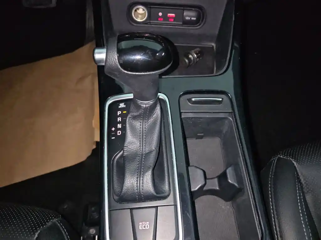 Kia K4 2014 1.8L Automatic GLS фото 10