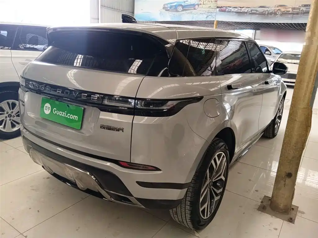 Land Rover Range Rover Evoque 2022 Range Rover Evoque L 249PS R-Dynamic Luxury Edition фото 5