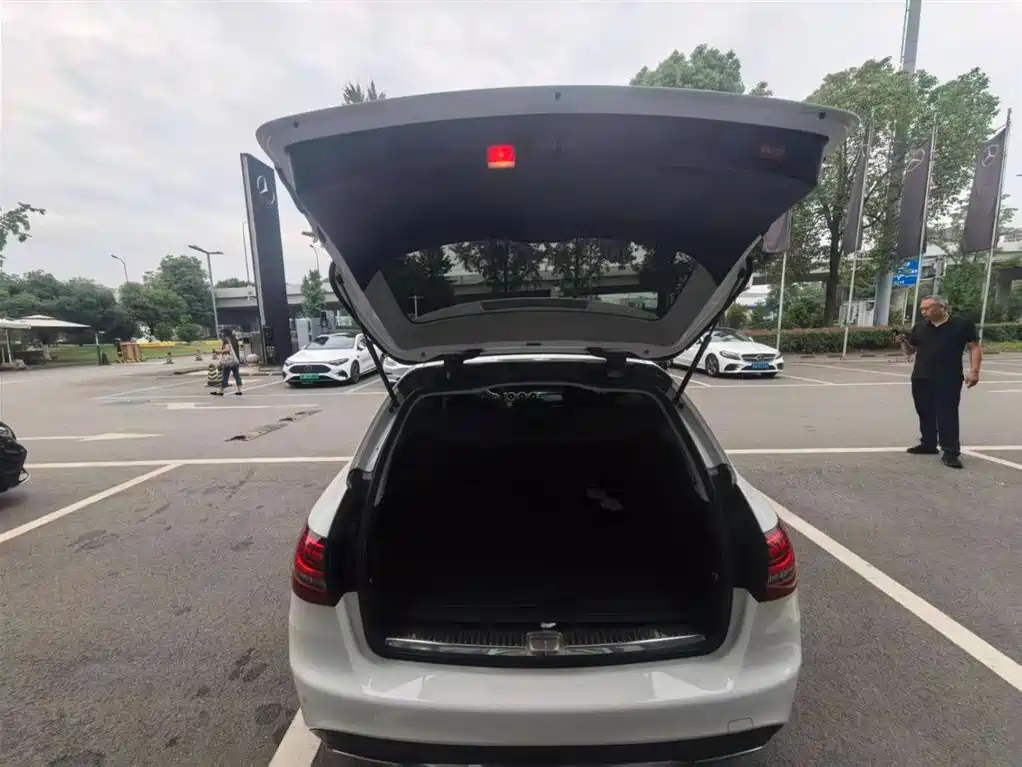 Mercedes-Benz C-Class (Import) 2019 C 260 Estate фото 12